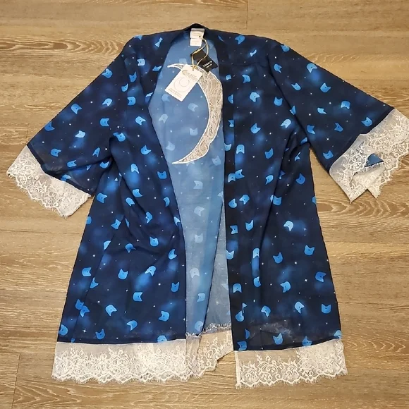 NWT SAILER MOON X TORRID 3X Blue Moon Top with Lace Trim - Picture 2 of 7